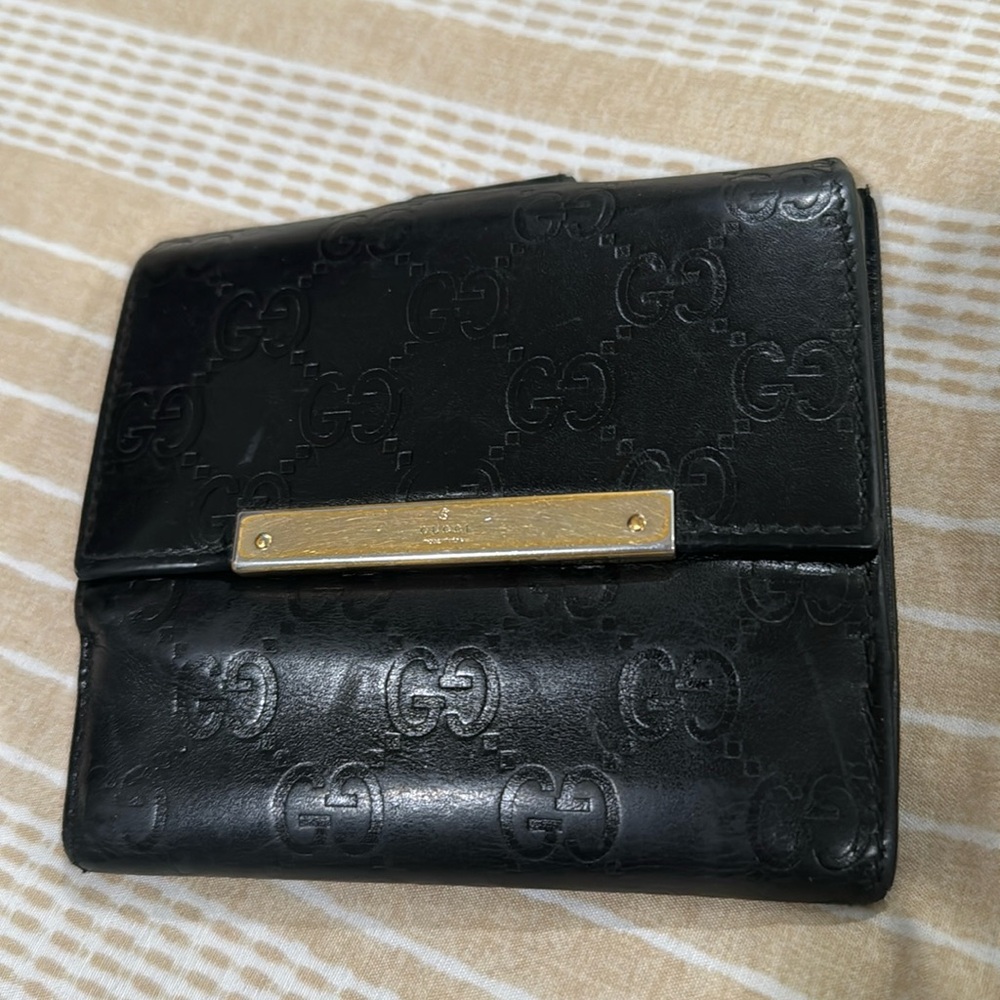 💯Authentic Gucci Leather Bifold Wallet - Black
